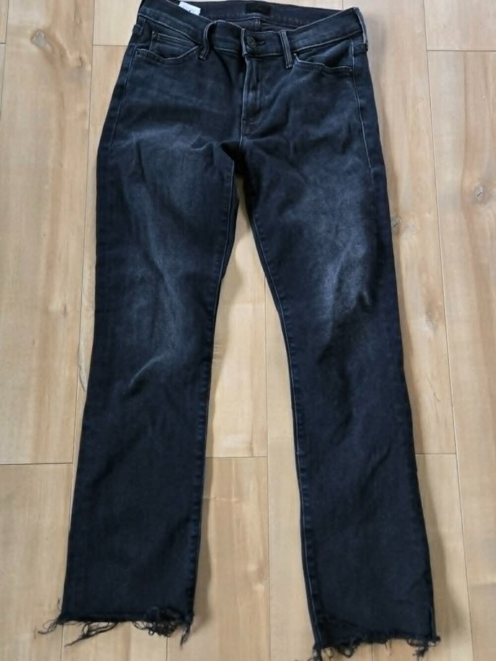 MOTHER The Rascal Ankle Snippet Jeans in Blackbird | Size 26
